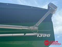 2014  Brent  1396  Grain Cart