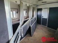 2013  Shadow   4 Horse Trailer w/ Living Quarters   - 42FT