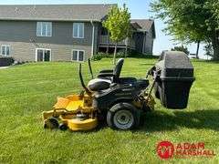 2016  Hustler  Raptor  Flip-Up Zero Turn Lawn Mower - 48IN