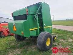 2015  John Deere  569  Mega Wide Plus Round Baler