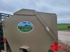 2025  Unused Industrias America  3650  Portable Bulk Feed Bin