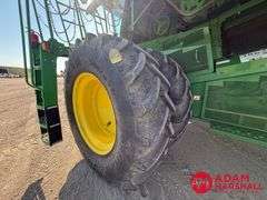 2017 John Deere S680 Combine