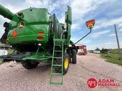 2014  John Deere  S670  Combine