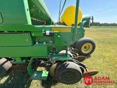 2003  John Deere  1590   No-Till Grain Drill - 20FT