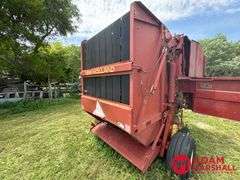 New Holland  660  Round Baler