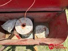 New Holland  268  Square Baler