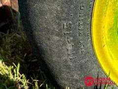 1964  Farmall  706  Tractor w/ Loader & Blade - Diesel
