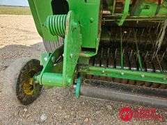 2013  John Deere  569  Round Baler