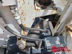 2006  International  4400  Boom Bucket Truck