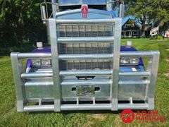 2022  Kenworth  W900  Semi Truck