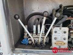 2006  International  4400  Boom Bucket Truck