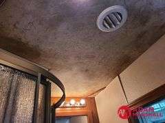 2013  Shadow   4 Horse Trailer w/ Living Quarters   - 42FT