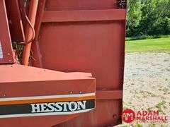 Hesston  550  Baler
