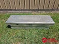 Tractor Supply  Cross Bed  Tool Box