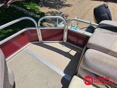 2014  Sun Tracker  Party Barge 20DLX  Pontoon - 20FT