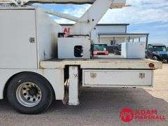 2006  International  4400  Boom Bucket Truck