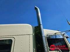 2022  Kenworth  W900  Semi Truck