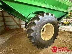 2014 J & M 1050 GrainStorm Grain Cart