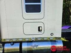 2022  Kenworth  W900  Semi Truck