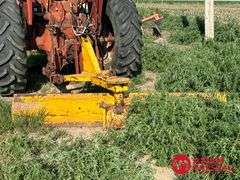 1964  Farmall  706  Tractor w/ Loader & Blade - Diesel