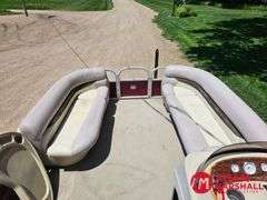 2014  Sun Tracker  Party Barge 20DLX  Pontoon - 20FT