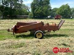 New Holland  268  Square Baler