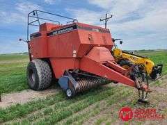 1991  Case International   8580  Square Baler