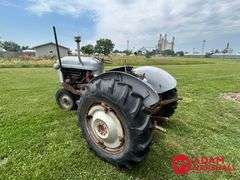 1956  Ford  960  Tractor - Gasoline