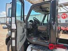 2006  International  4400  Boom Bucket Truck