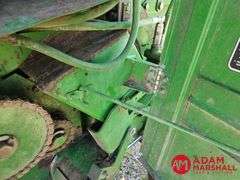 John Deere  535  Baler