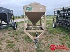 2025  Unused Industrias America  3650  Portable Bulk Feed Bin