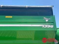 2014  Brent  1396  Grain Cart