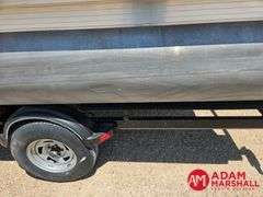 2014  Sun Tracker  Party Barge 20DLX  Pontoon - 20FT
