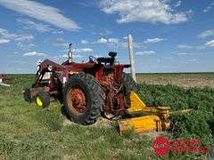 1964  Farmall  706  Tractor w/ Loader & Blade - Diesel