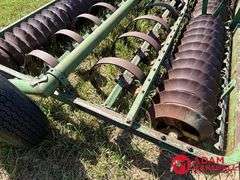 John Deere  Roller Packer