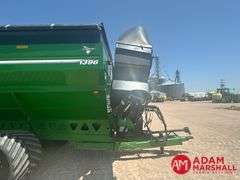 2014  Brent  1396  Grain Cart