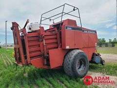 1991  Case International   8580  Square Baler