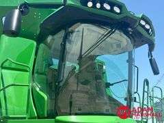 2016  John Deere  S680  Combine