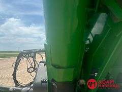 2014  Brent  1396  Grain Cart