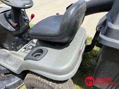 Craftsman  LT2000  Riding Lawn Mower - 42IN