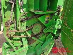 2013  John Deere  569  Round Baler