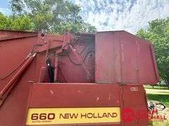 New Holland  660  Round Baler