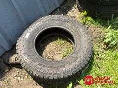(1) NEW Falken, Wildpeak Tire - A/T LT245/75R16