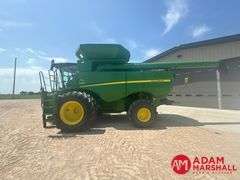2016  John Deere  S680  Combine