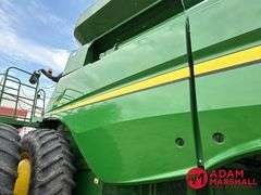 2014  John Deere  S670  Combine