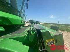 2016  John Deere  S680  Combine