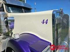2022  Kenworth  W900  Semi Truck
