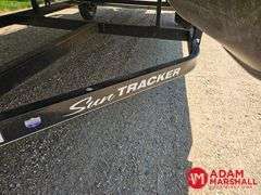 2014  Sun Tracker  Party Barge 20DLX  Pontoon - 20FT