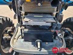 LS  XR4046  MFWD Utility Tractor w/Loader