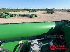 2017 John Deere S680 Combine